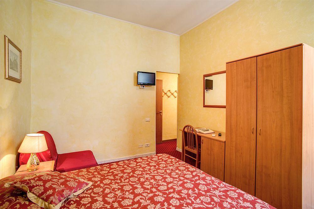 Monti Guest House - Affittacamere Roma Eksteriør bilde